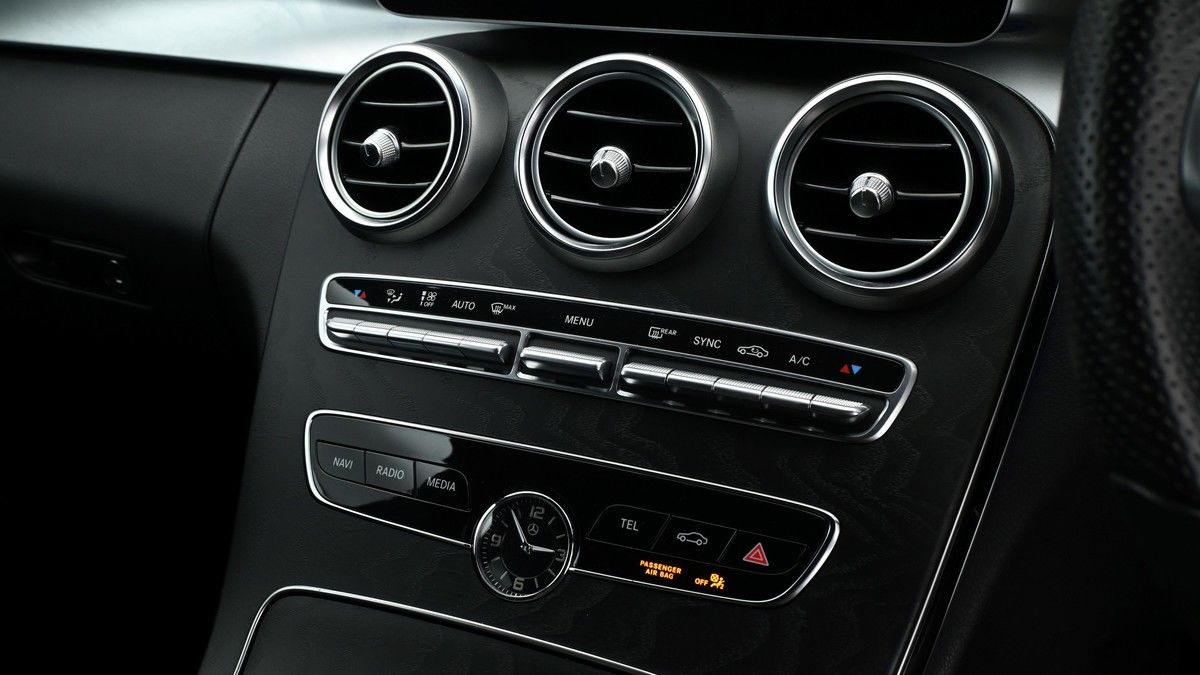 Used Mercedes-Benz C Class 2019 for sale - 76470849: Photo 22