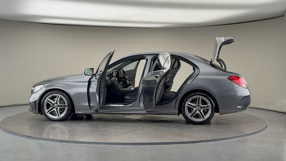Used Mercedes-Benz C Class 2019 for sale - 76470849: Photo 86