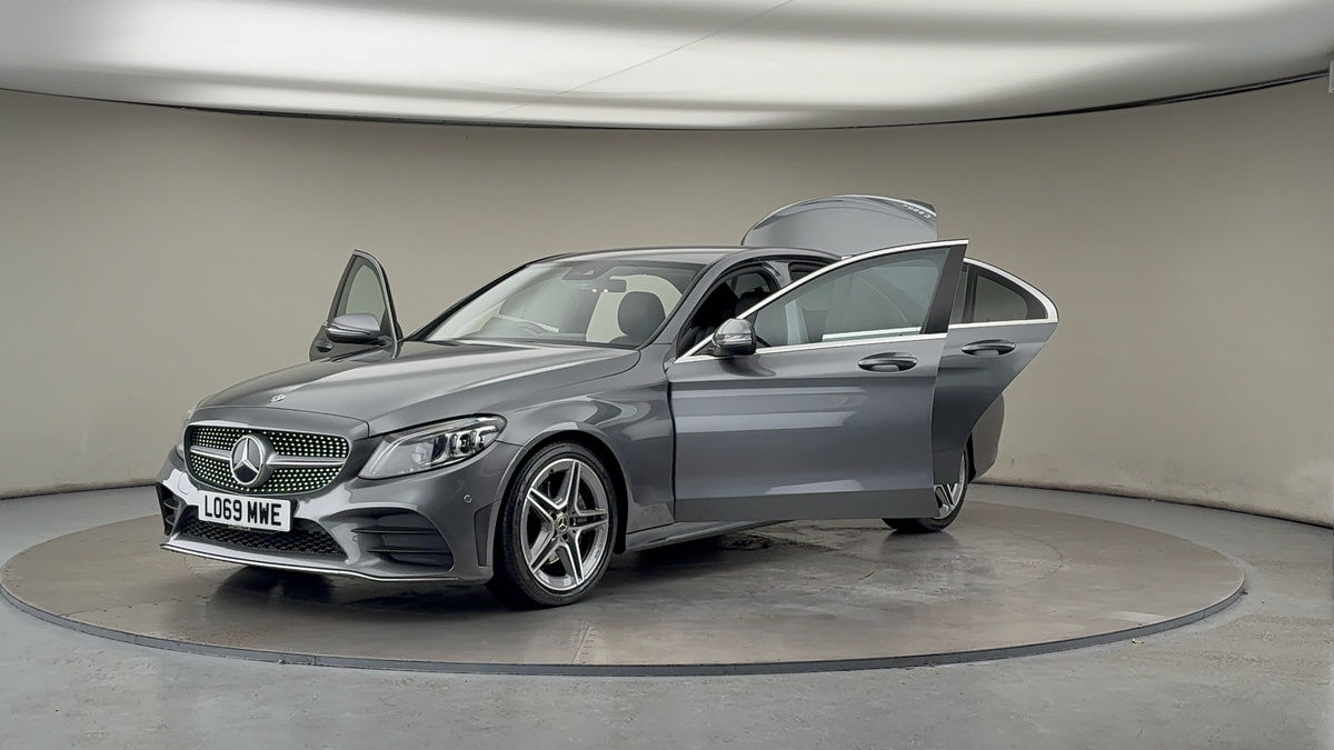 Used Mercedes-Benz C Class 2019 for sale - 76470849: Photo 91