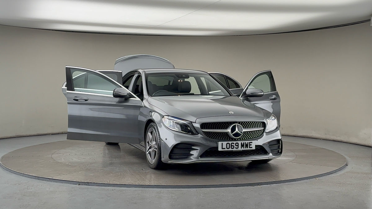 Used Mercedes-Benz C Class 2019 for sale - 76470849: Photo 97