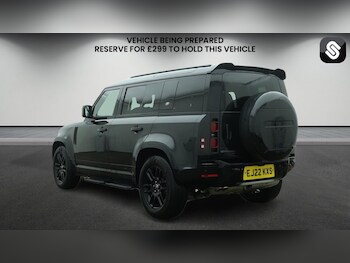 Used Land Rover Defender 110 2022 for sale - 77749388: Photo