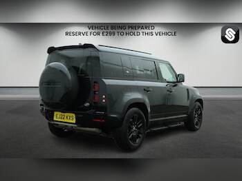 Used Land Rover Defender 110 2022 for sale - 77749388: Photo