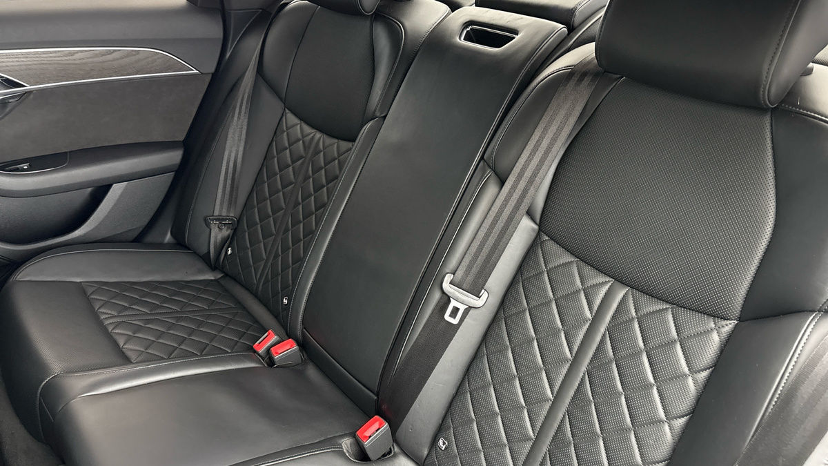 Used Audi A8 2021 for sale - 76256966: Photo 8