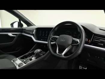 Used Volkswagen Touareg 2023 for sale - 72174741: Photo