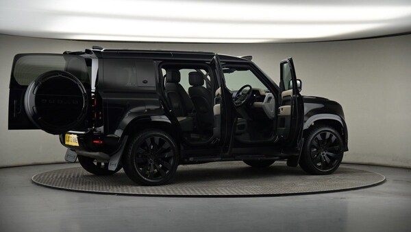Used Land Rover Defender 110 2023 for sale - 74593384: Photo 57