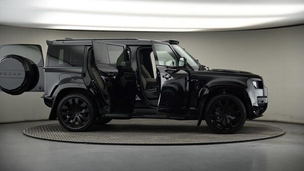 Used Land Rover Defender 110 2023 for sale - 74593384: Photo 59