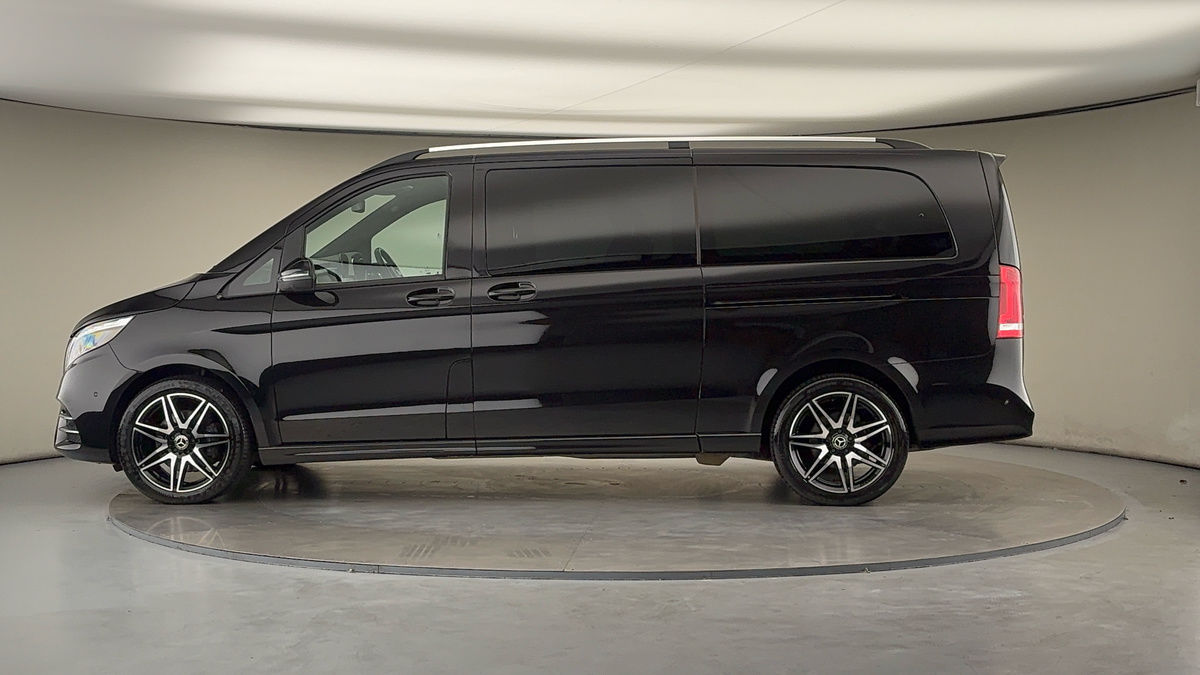 Used Mercedes-Benz V-Class 2023 for sale - 75999272: Photo 15