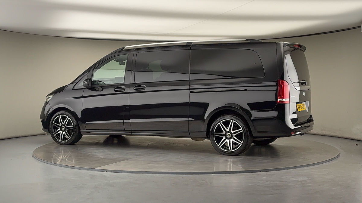 Used Mercedes-Benz V-Class 2023 for sale - 75999272: Photo 26