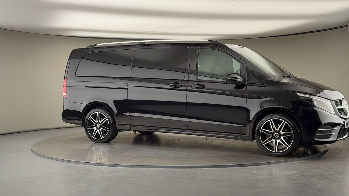 Used Mercedes-Benz V-Class 2023 for sale - 75999272: Photo 35