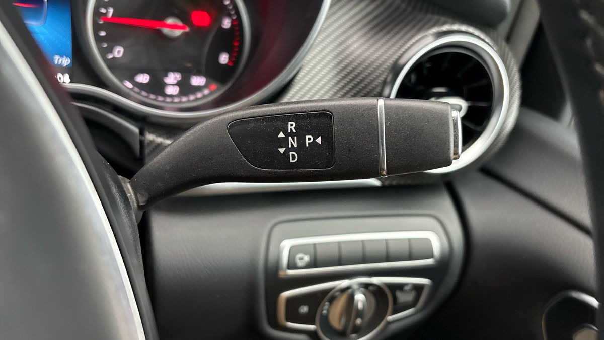 Used Mercedes-Benz V-Class 2023 for sale - 75999272: Photo 6