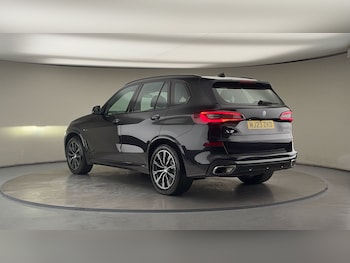 Used BMW X5 2023 for sale - 76368742: Photo