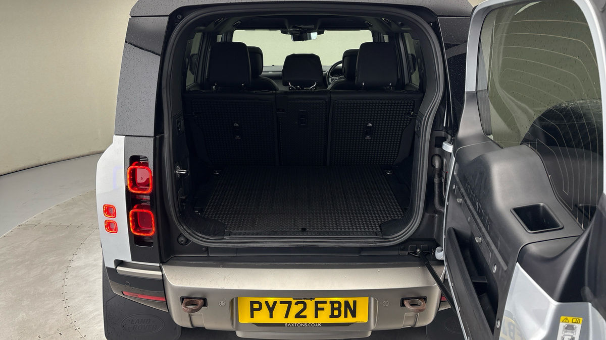 Used Land Rover Defender 110 2022 for sale - 77213246: Photo 11