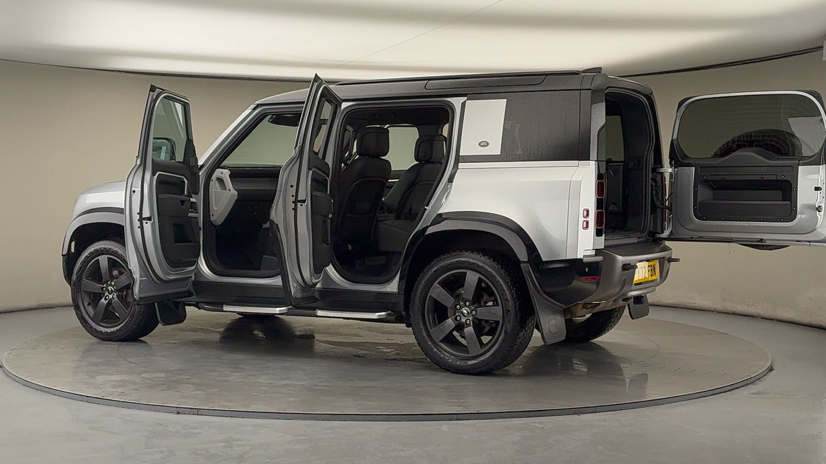 Used Land Rover Defender 110 2022 for sale - 77213246: Photo 45