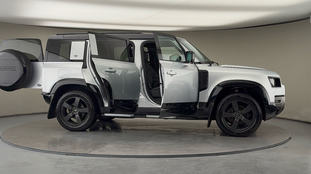 Used Land Rover Defender 110 2022 for sale - 77213246: Photo 55