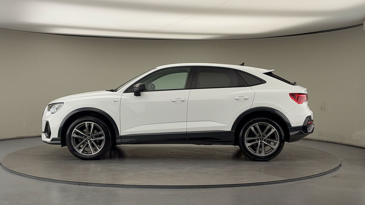 Used Audi Q3 2023 for sale - 76974097: Photo 15