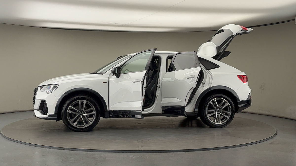 Used Audi Q3 2023 for sale - 76974097: Photo 47