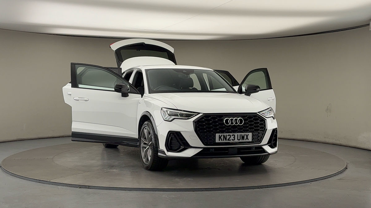 Used Audi Q3 2023 for sale - 76974097: Photo 52