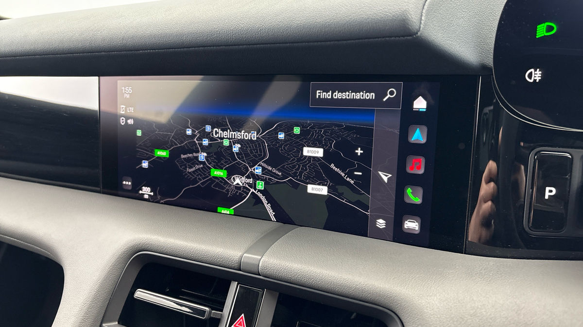 Used Porsche Taycan 2022 for sale - 77937575: Photo 17