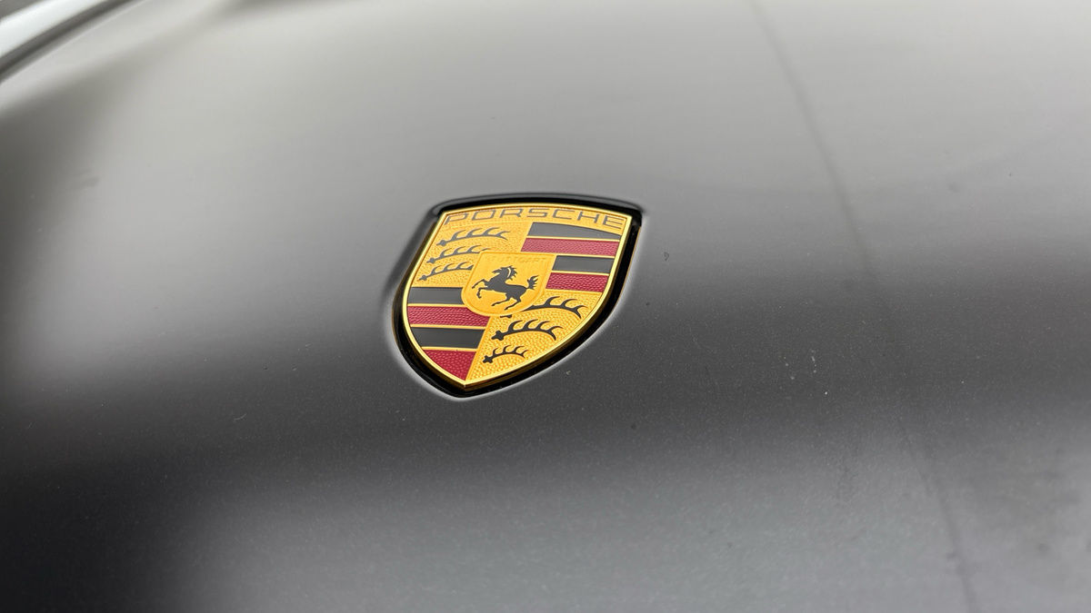 Used Porsche Taycan 2022 for sale - 77937575: Photo 24