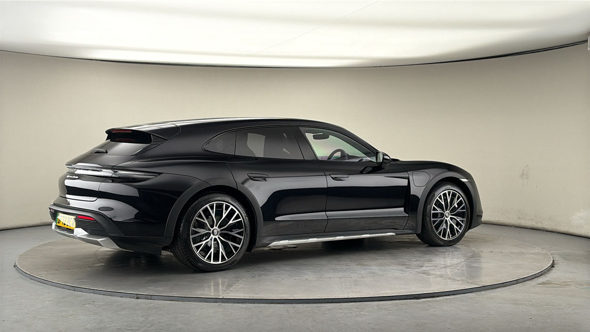 Used Porsche Taycan 2022 for sale - 77937575: Photo 42