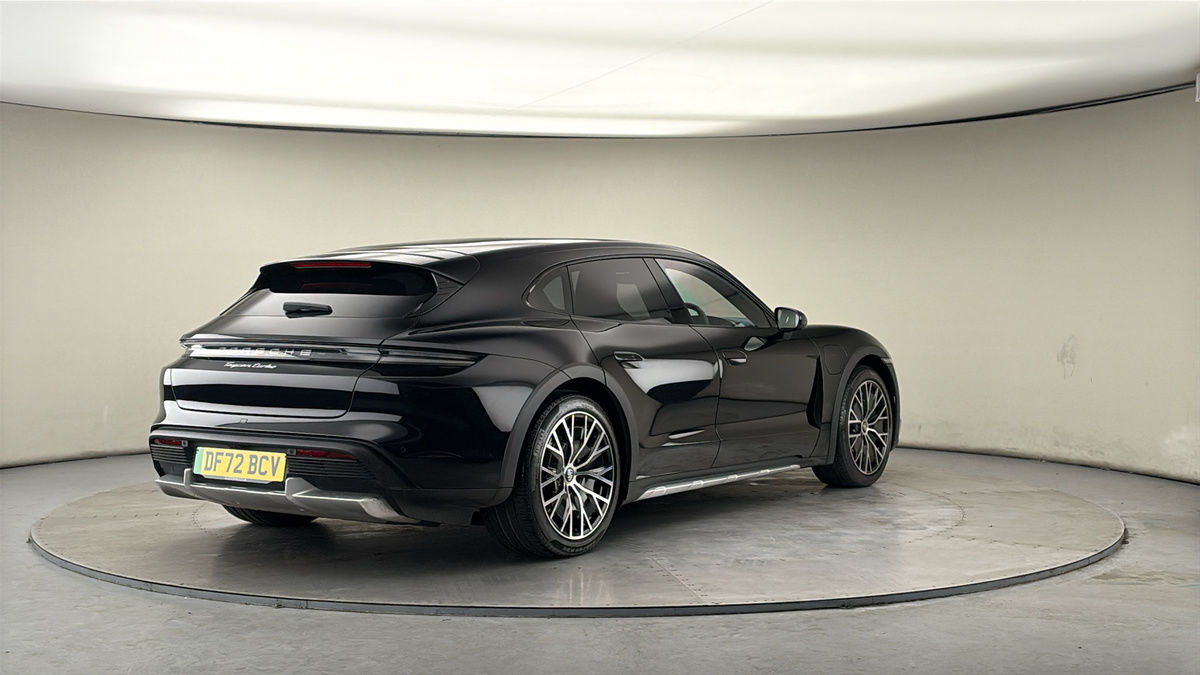 Used Porsche Taycan 2022 for sale - 77937575: Photo 43