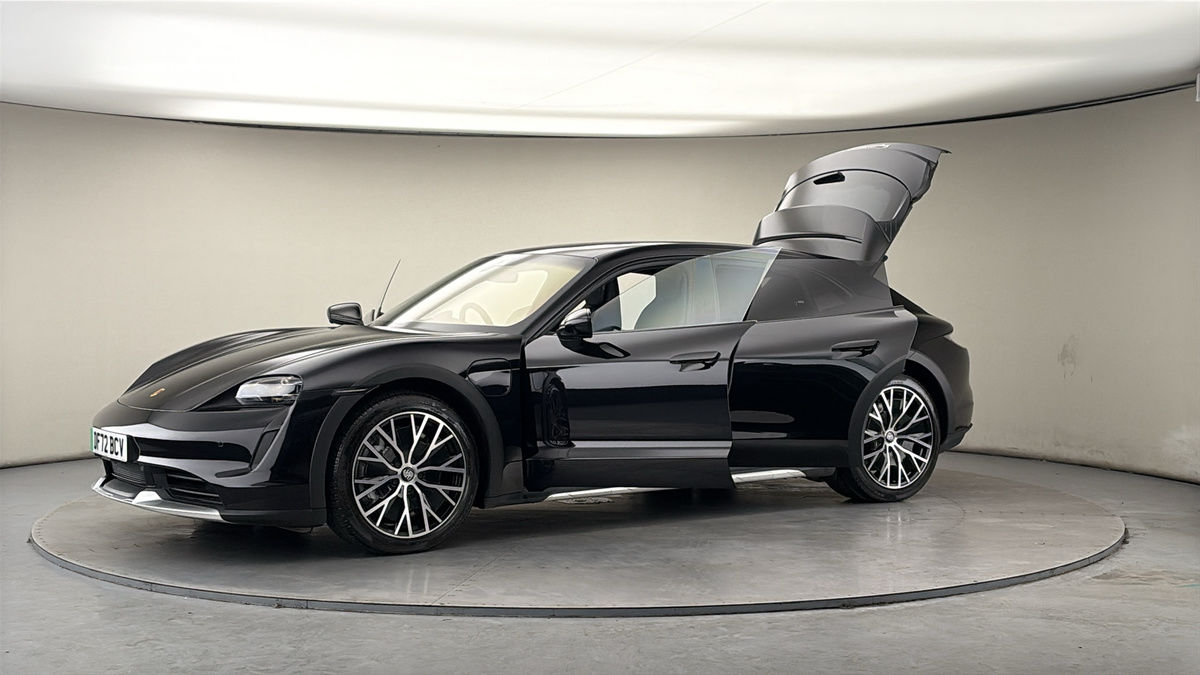 Used Porsche Taycan 2022 for sale - 77937575: Photo 52