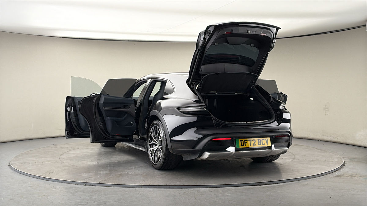 Used Porsche Taycan 2022 for sale - 77937575: Photo 65