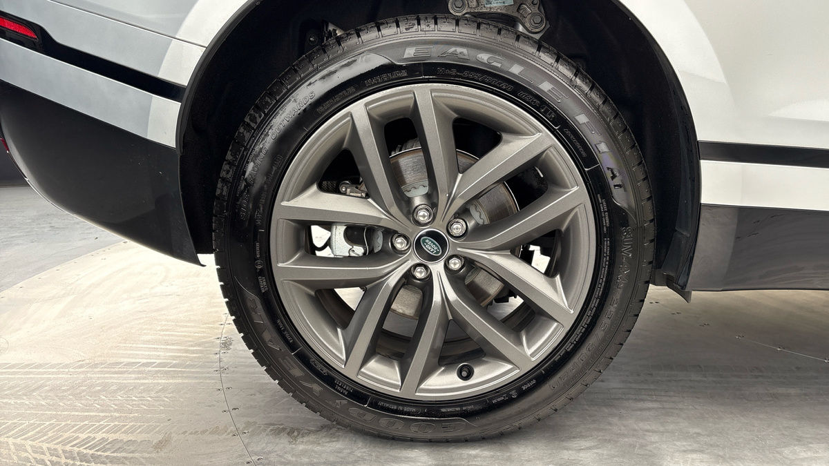 Used Land Rover Range Rover Velar 2023 for sale - 76040261: Photo 10