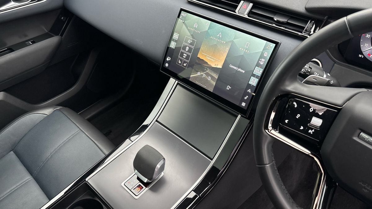 Used Land Rover Range Rover Velar 2023 for sale - 76040261: Photo 18