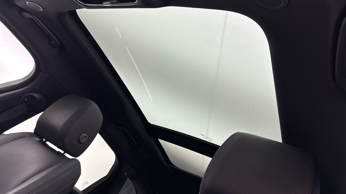 Used Land Rover Range Rover Velar 2023 for sale - 76040261: Photo 6