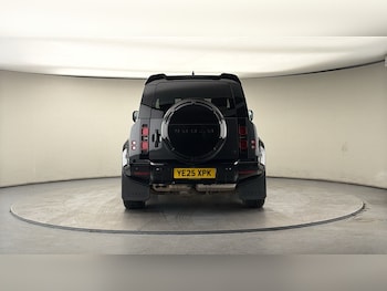 Used Land Rover Defender 90 2025 for sale - 78004147: Photo