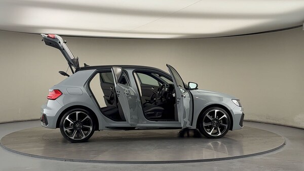 Used Audi A1 2021 for sale - 76256962: Photo 56