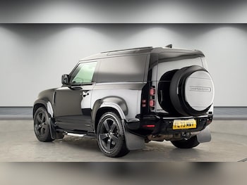 Used Land Rover Defender 90 2023 for sale - 78345377: Photo