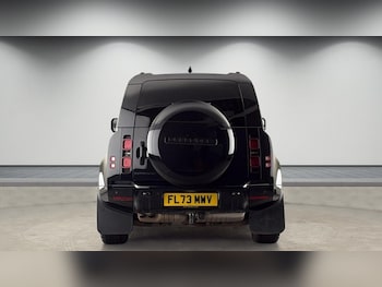 Used Land Rover Defender 90 2023 for sale - 78345377: Photo