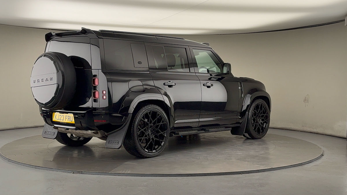 Used Land Rover Defender 110 2023 for sale - 76559621: Photo 21