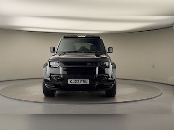 Used Land Rover Defender 110 2023 for sale - 76559621: Photo