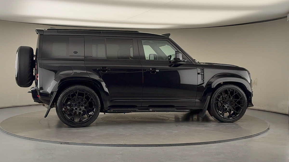 Used Land Rover Defender 110 2023 for sale - 76559621: Photo 43