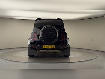 Used Land Rover Defender 110 2023 for sale - 76559621: Photo