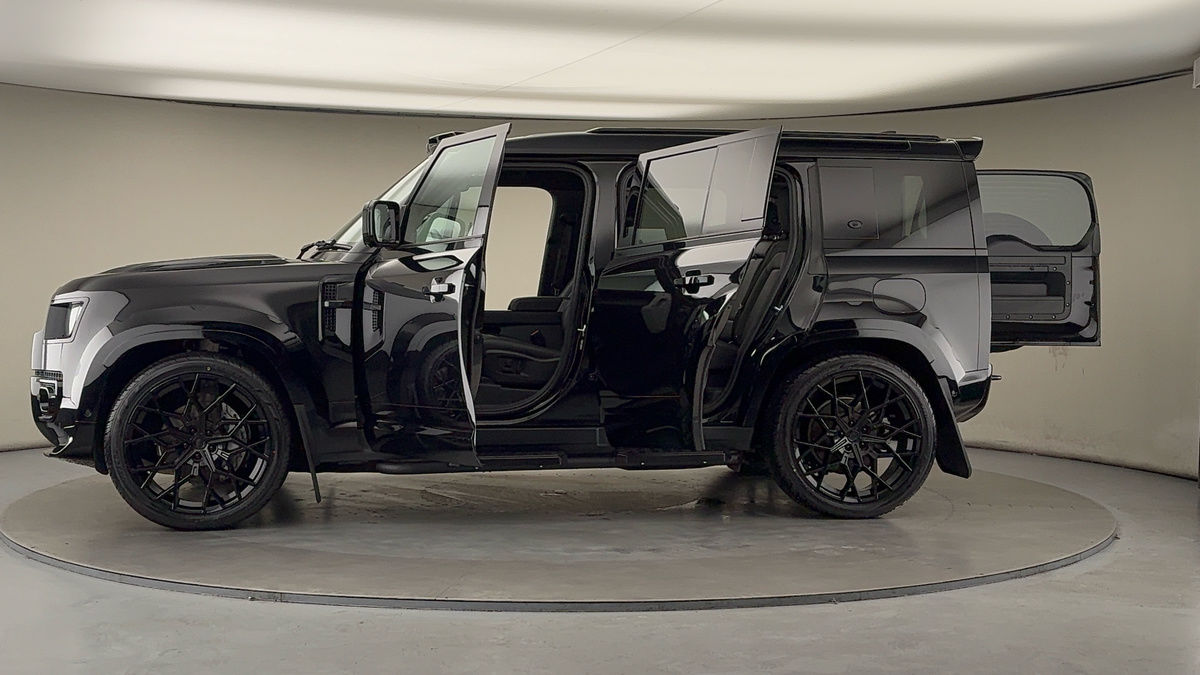 Used Land Rover Defender 110 2023 for sale - 76559621: Photo 53