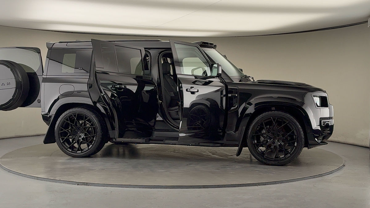 Used Land Rover Defender 110 2023 for sale - 76559621: Photo 61