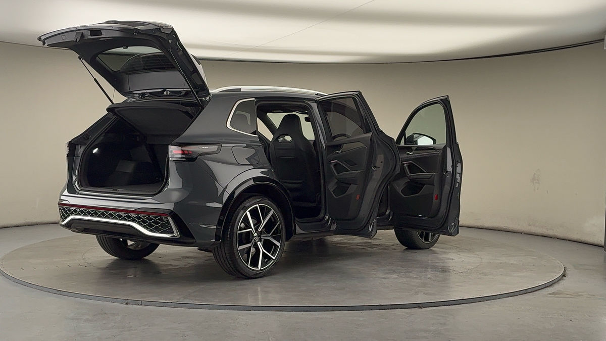 Used Volkswagen Tiguan 2024 for sale - 77681555: Photo 58