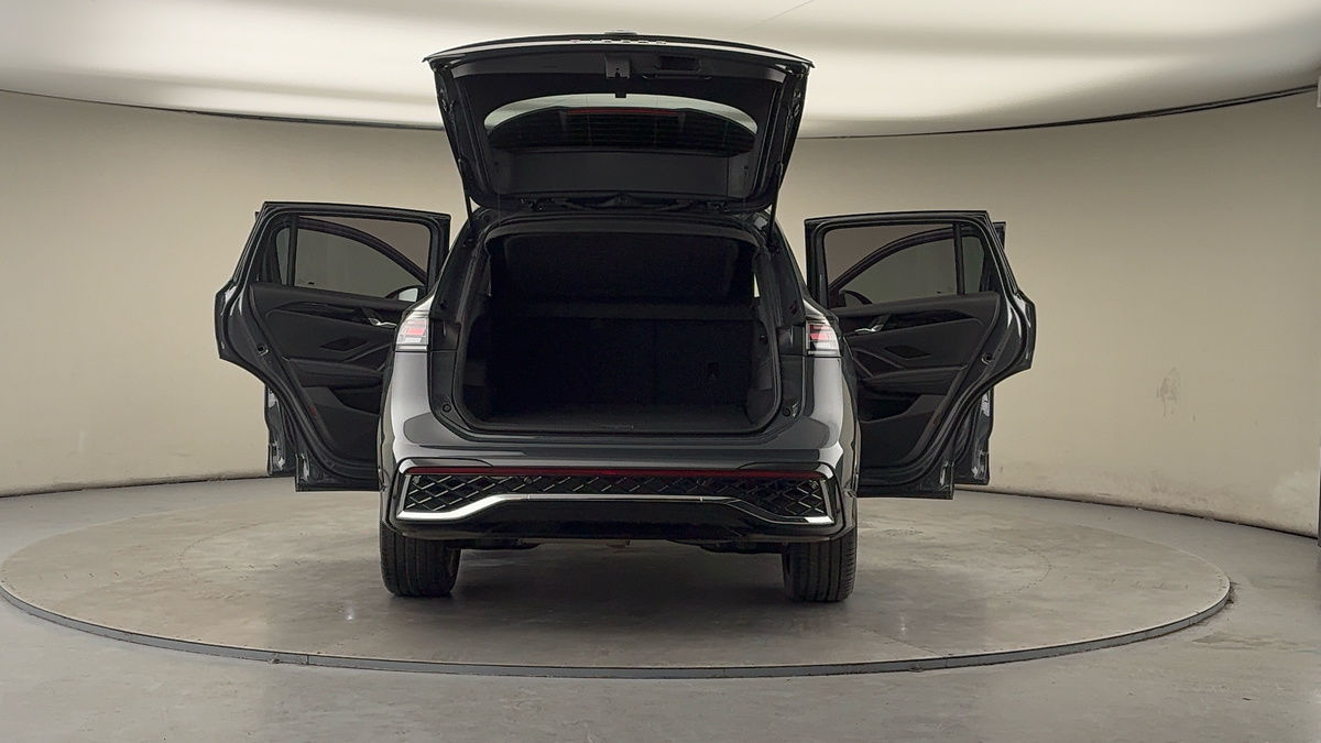 Used Volkswagen Tiguan 2024 for sale - 77681555: Photo 60