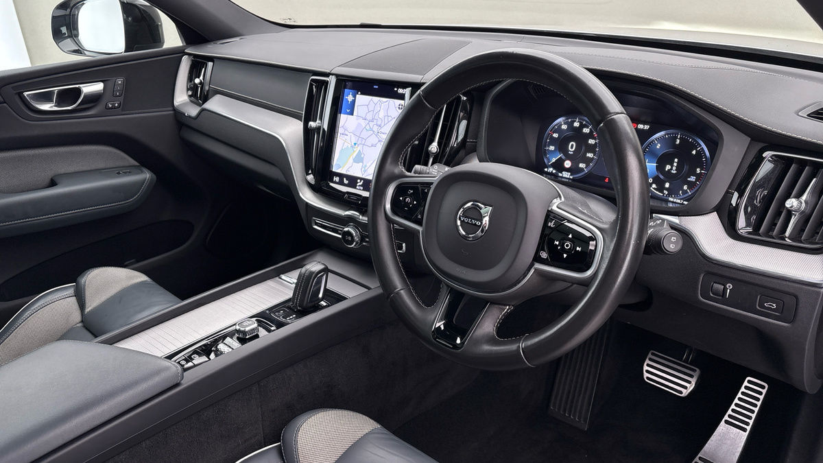Used Volvo XC60 2020 for sale - 77213260: Photo 5