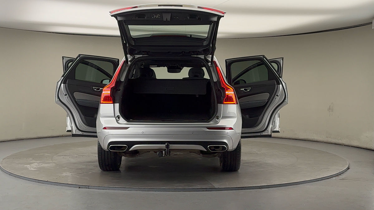 Used Volvo XC60 2020 for sale - 77213260: Photo 60