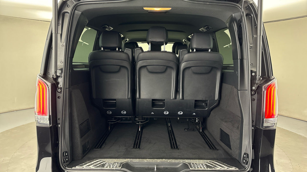 Used Mercedes-Benz V-Class 2024 for sale - 78213282: Photo 11