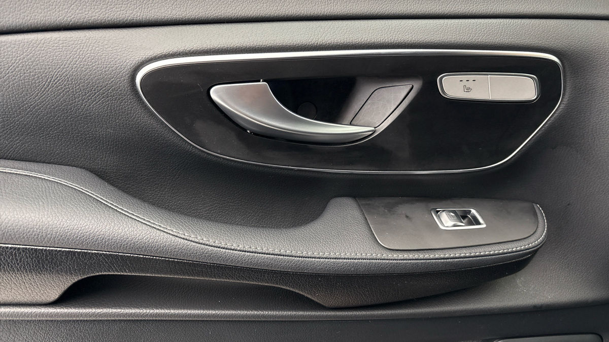 Used Mercedes-Benz V-Class 2024 for sale - 78213282: Photo 19