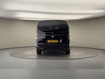 Used Mercedes-Benz V-Class 2025 for sale - 78300134: Photo