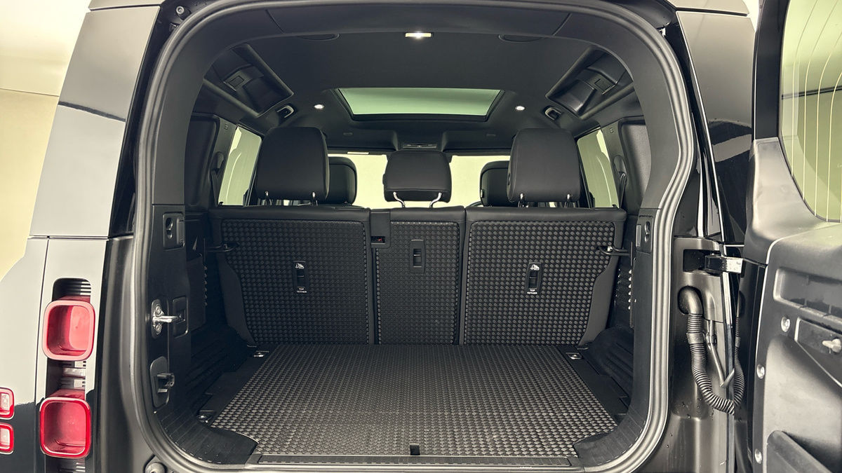 Used Land Rover Defender 2025 for sale - 78018083: Photo 11