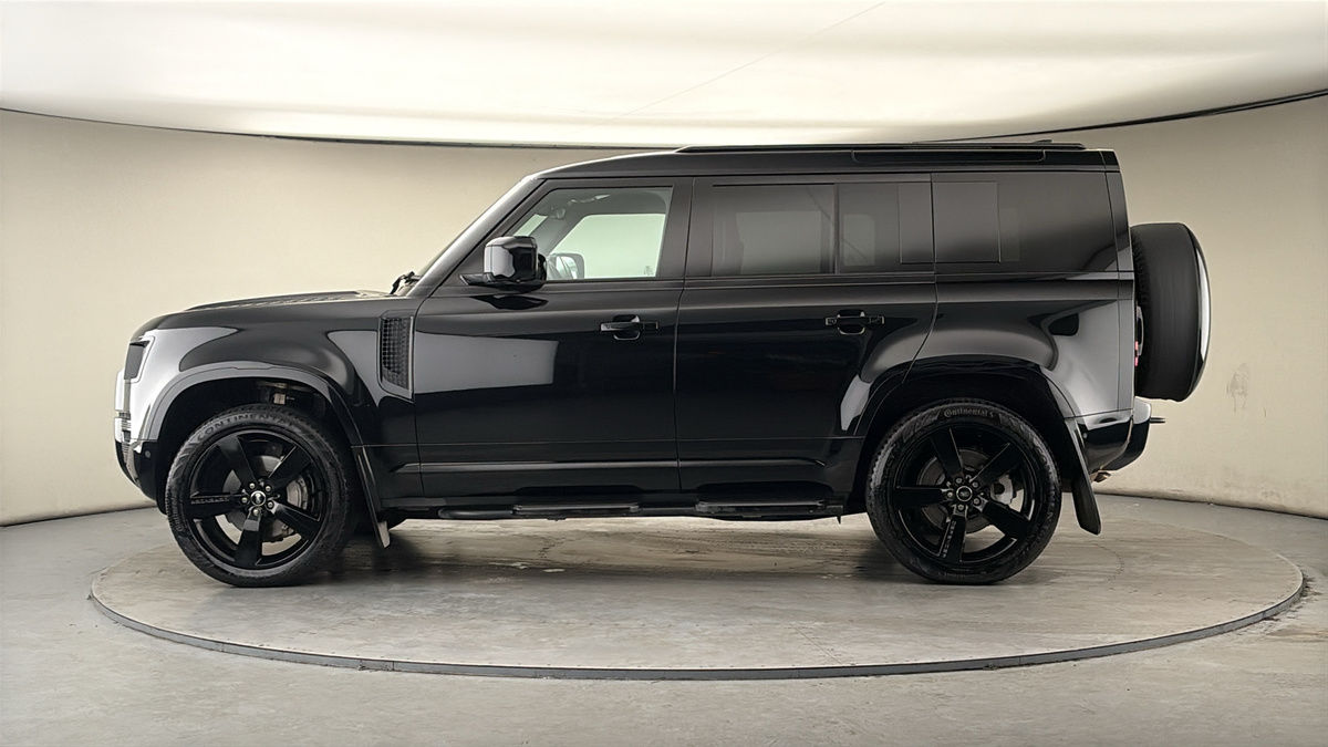 Used Land Rover Defender 2025 for sale - 78018083: Photo 15