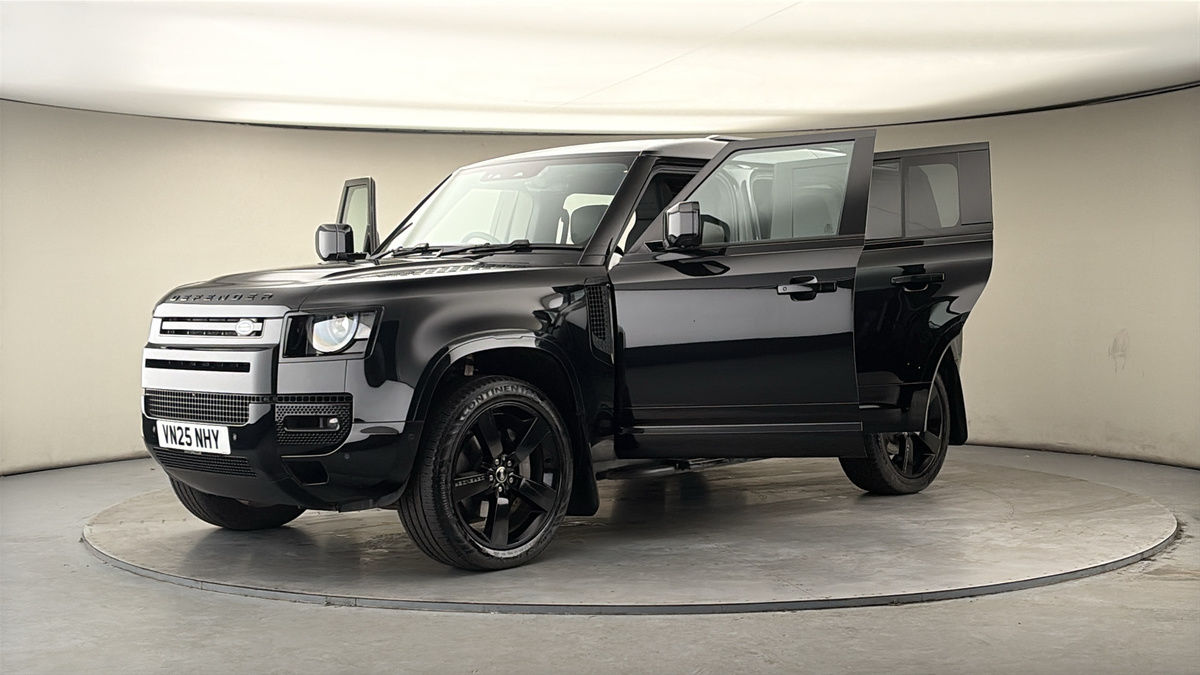 Used Land Rover Defender 2025 for sale - 78018083: Photo 22